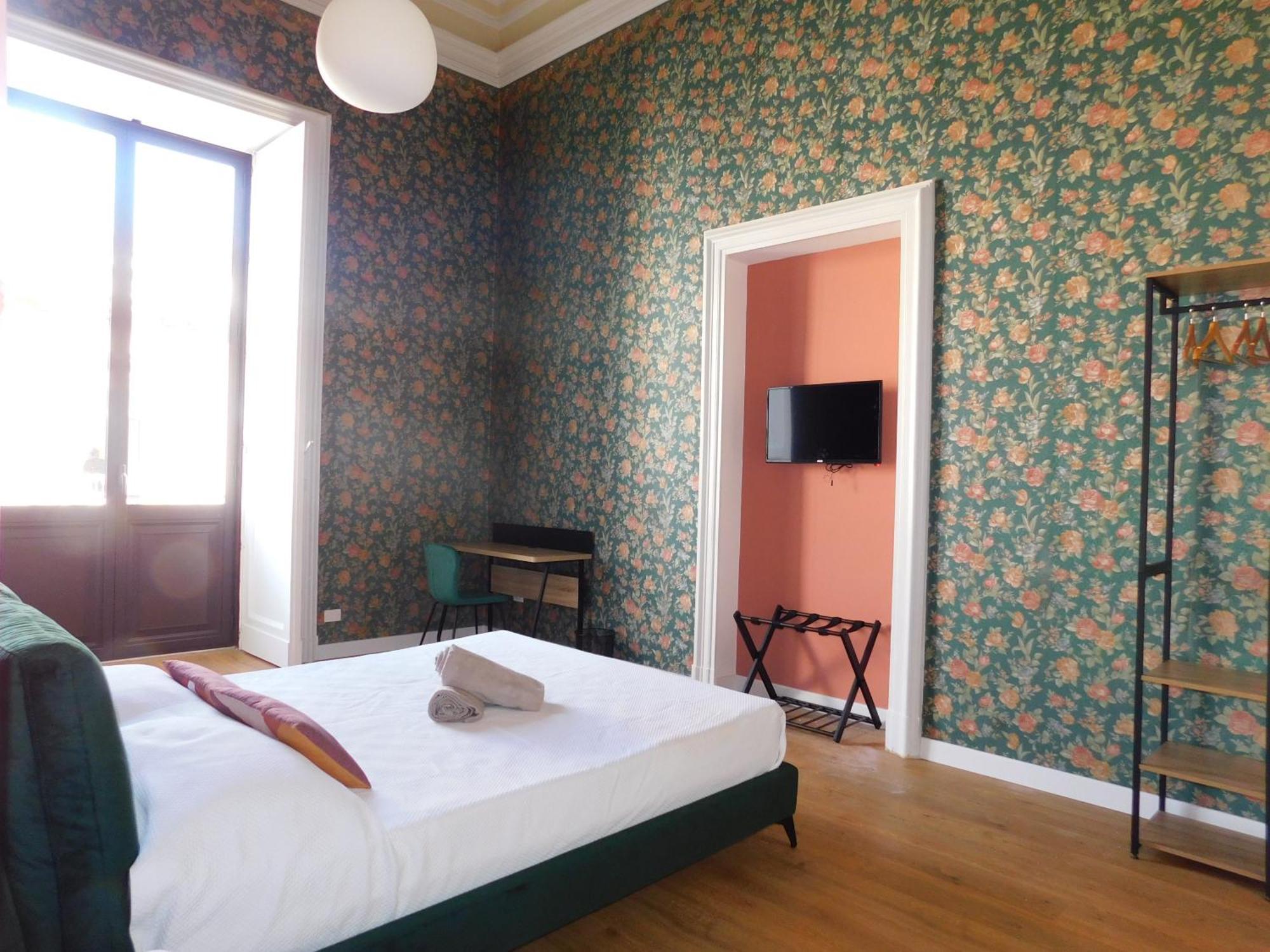 Hibiscus - Etnea Rooms Катания Екстериор снимка
